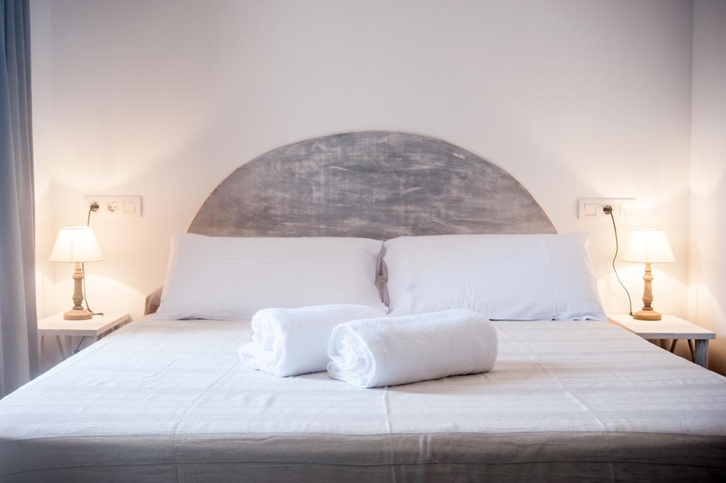 Hostal Bon Sol San Ferrán de ses Roques Room photo